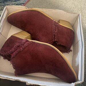 Burgundy shredded booties size 12